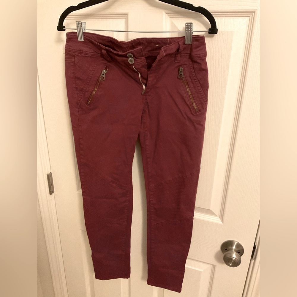 American Eagle Maroon Moto Skinny Pants - Women’s Size 6 - Low Rise Stretch - Picture 4 of 13